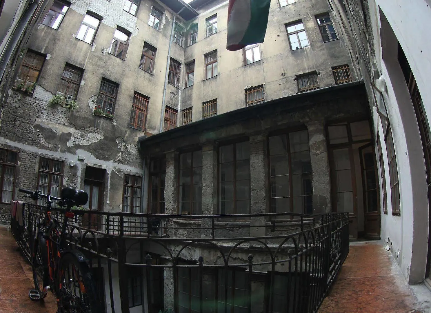 Budapest Centrum Cozy Hostel 0*,