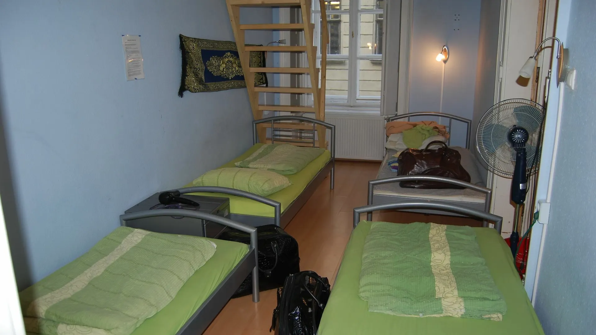 Budapest Centrum Cozy Hostel